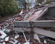 Balıkesir Sındırgı'da 6,1 büyüklüğünde deprem: Can kaybı yok, 