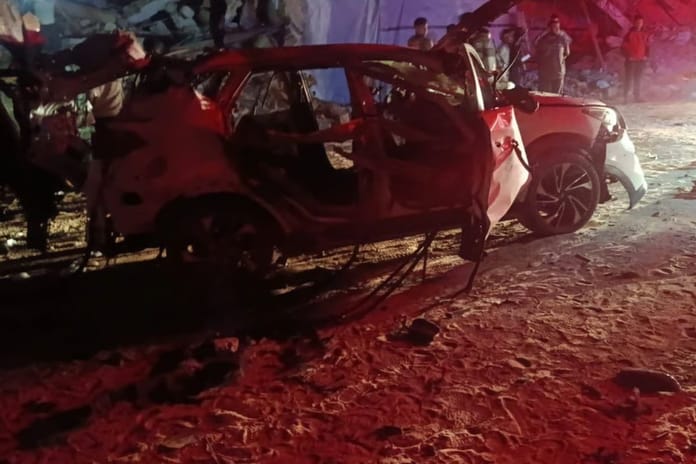 İsrail Gazze'ye ateşkesi ihlal edip Gazze'ye saldırı başlattı