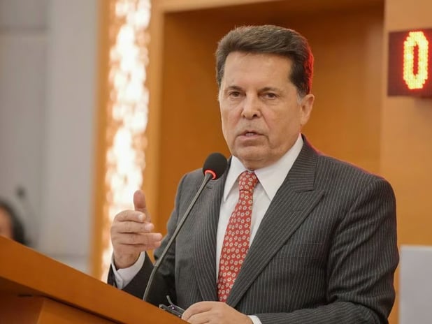 'Kent uzlaşısı' davasında karar: Ahmet Özer'e 6 yıl hapis cezası verildi