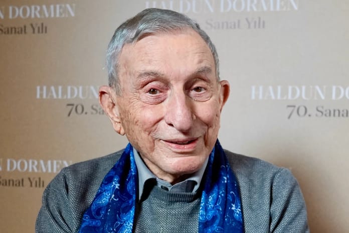 Usta oyuncu Haldun Dormen hayatını kaybetti
