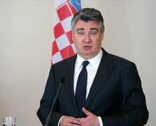 "İsrail'i yöneten çete dünyayı savaşa sürüklemek istiyor"