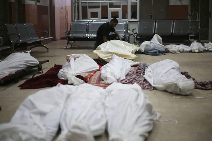 İsrail Refah'ta yardım bekleyen sivillere ateş açtı: 30 ölü