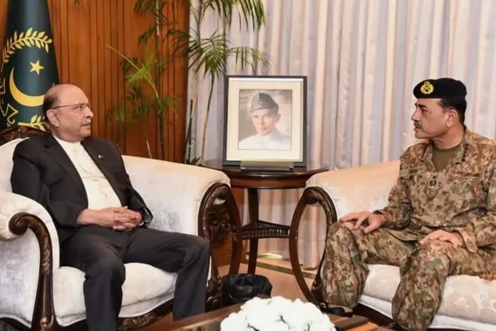 Pakistan'da tartışmalı anayasa değişikliği: Cumhurbaşkanı'na ömür boyu dokunulmazlık