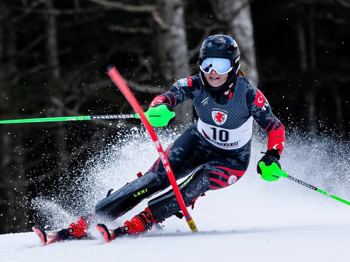 'Dağların kahraman kızı' Sıla Kara, Türk kayağında tarih yazdı