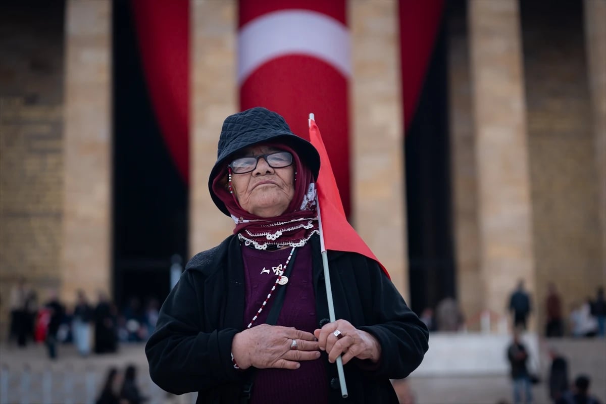 19 Mayıs’ta Anıtkabir’e insan seli: Gece gündüz ziyaret ettiler