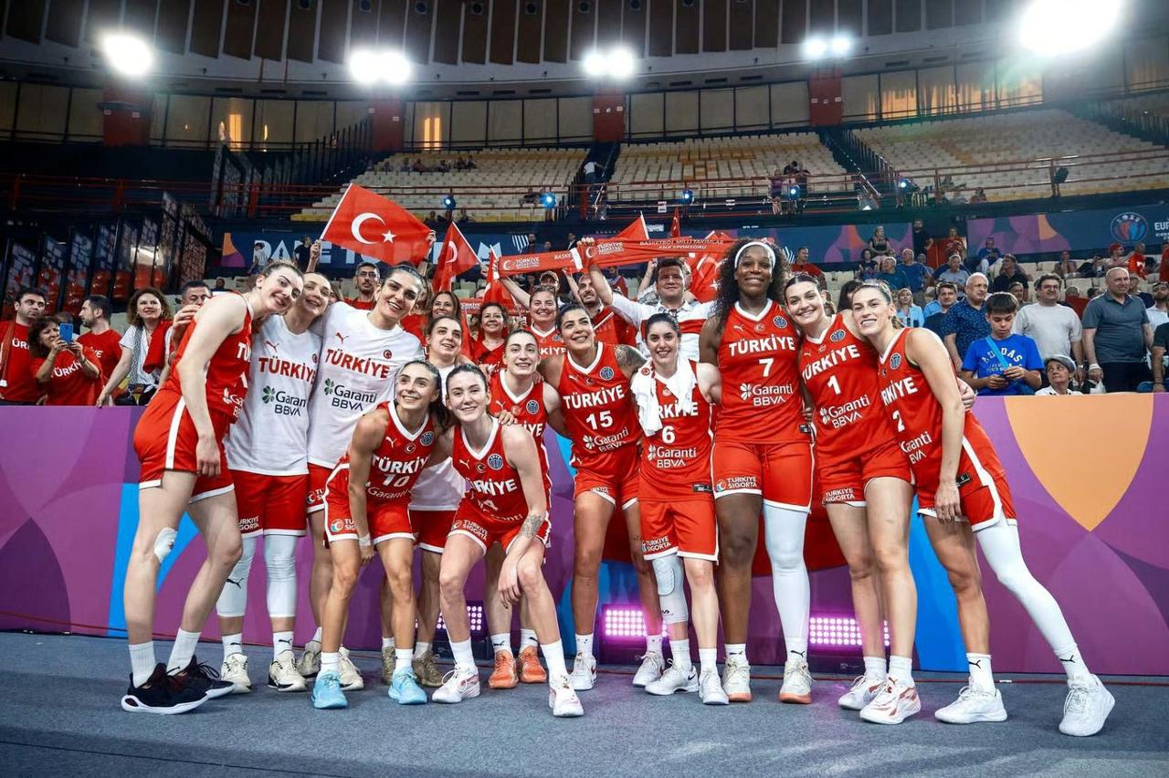 A Milli Kadın Basketbol Takımı, EuroBasket'te çeyrek final maçına çıkıyor