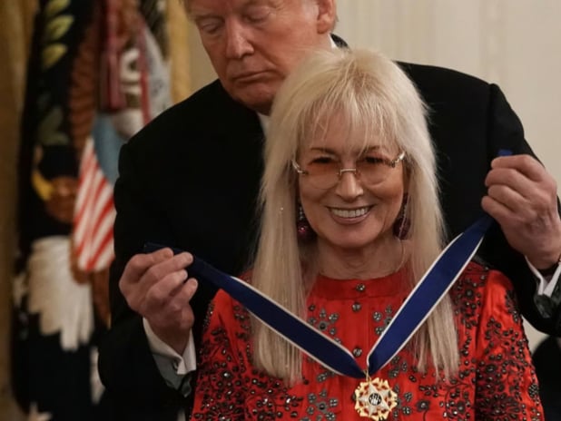 Trump'ın Knesset'te övdüğü İsrail yanlısı Miriam Adelson kim?