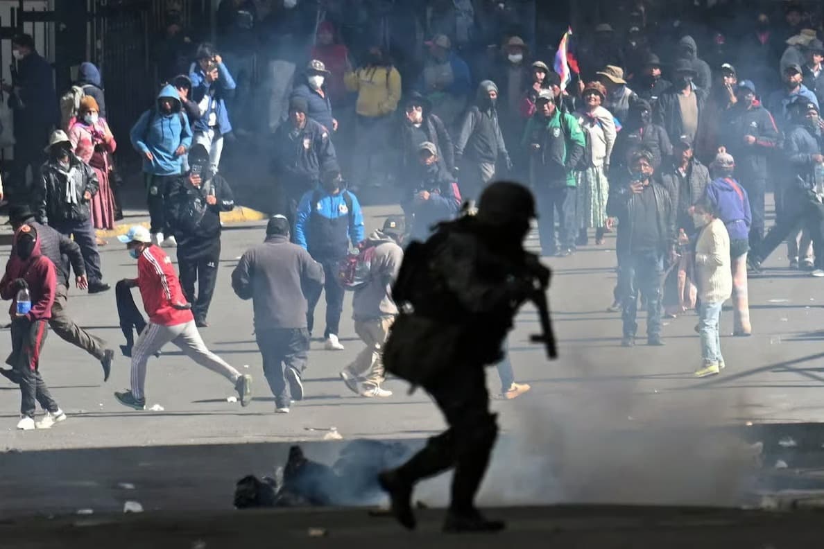 Bolivya'da siyasi kriz derinleşiyor