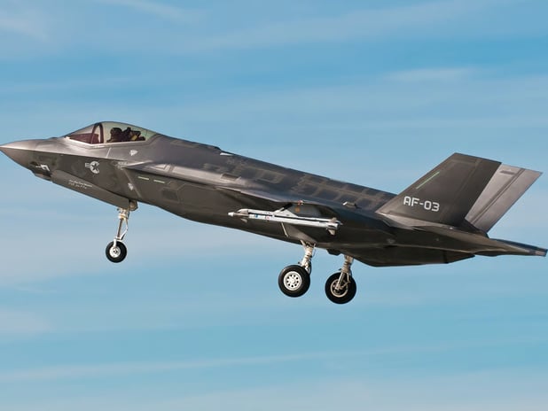 İngiltere hükümetine İsrail’e jet parçası ihracatını durdurması için dava açıldı