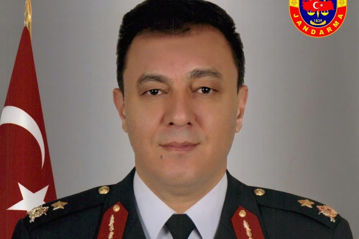 Jandarma'da Tuğgeneral evinde vefat etti
