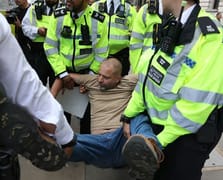 Londra'da Palestine Action'a destek eyleminde 890 gözaltı