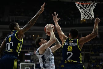 Derbiyi uzatmada Fenerbahçe kopardı