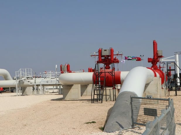 Suriye’de köylüler su ararken doğalgaz buldu