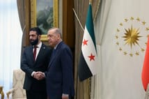 Al Jazeera: Trump'ın Suriye yaptırımlarını kaldırması ve İran'ın bölgesel yenilgisi