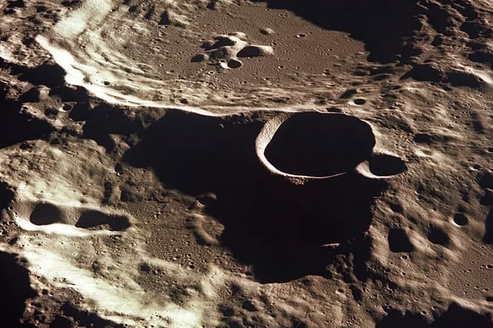 Dünya'yı kurtaran asteroit Ay'a çarpabilir