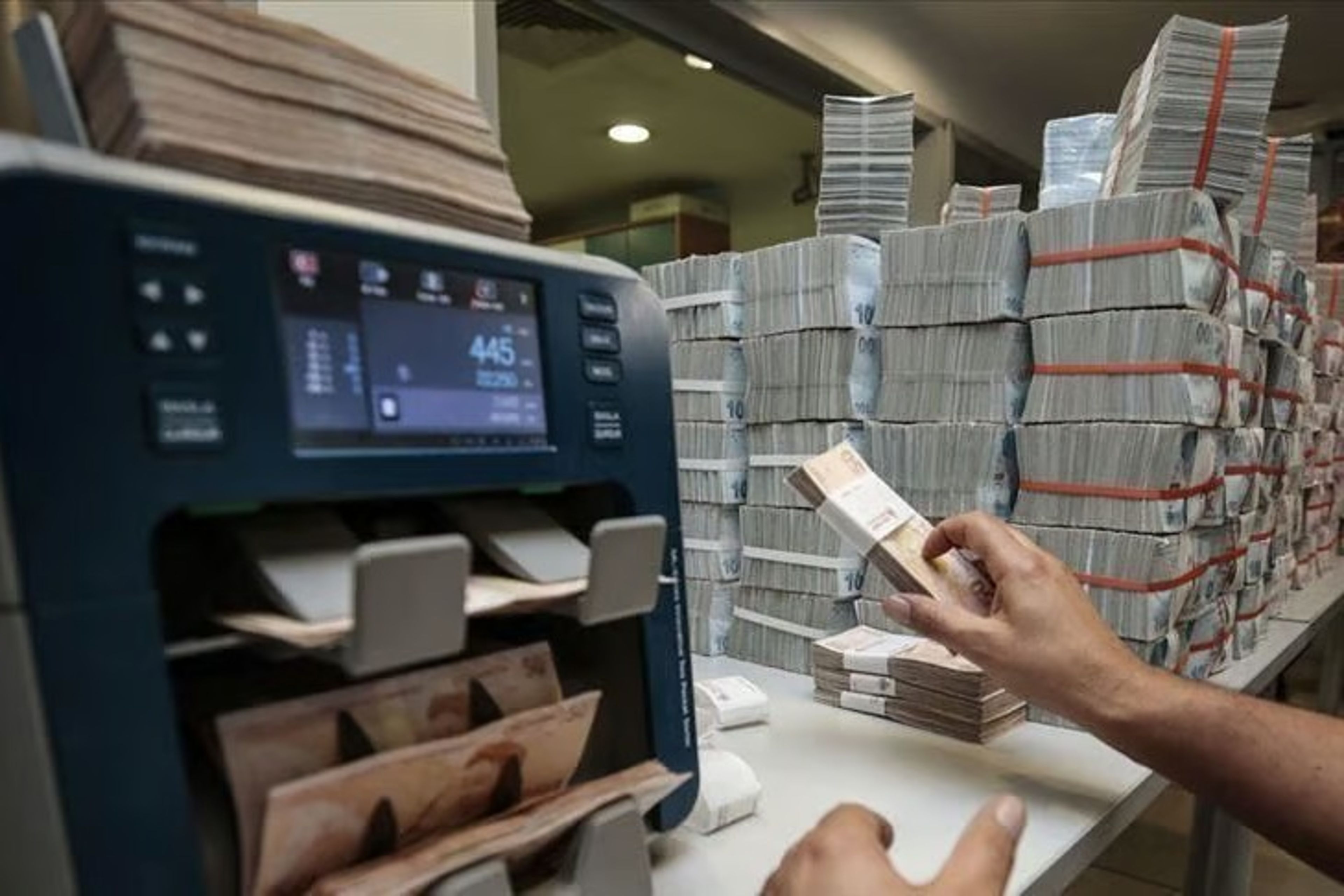 Bankacılık sektörünün net karı Haziran'da 422.5 milyar TL oldu.