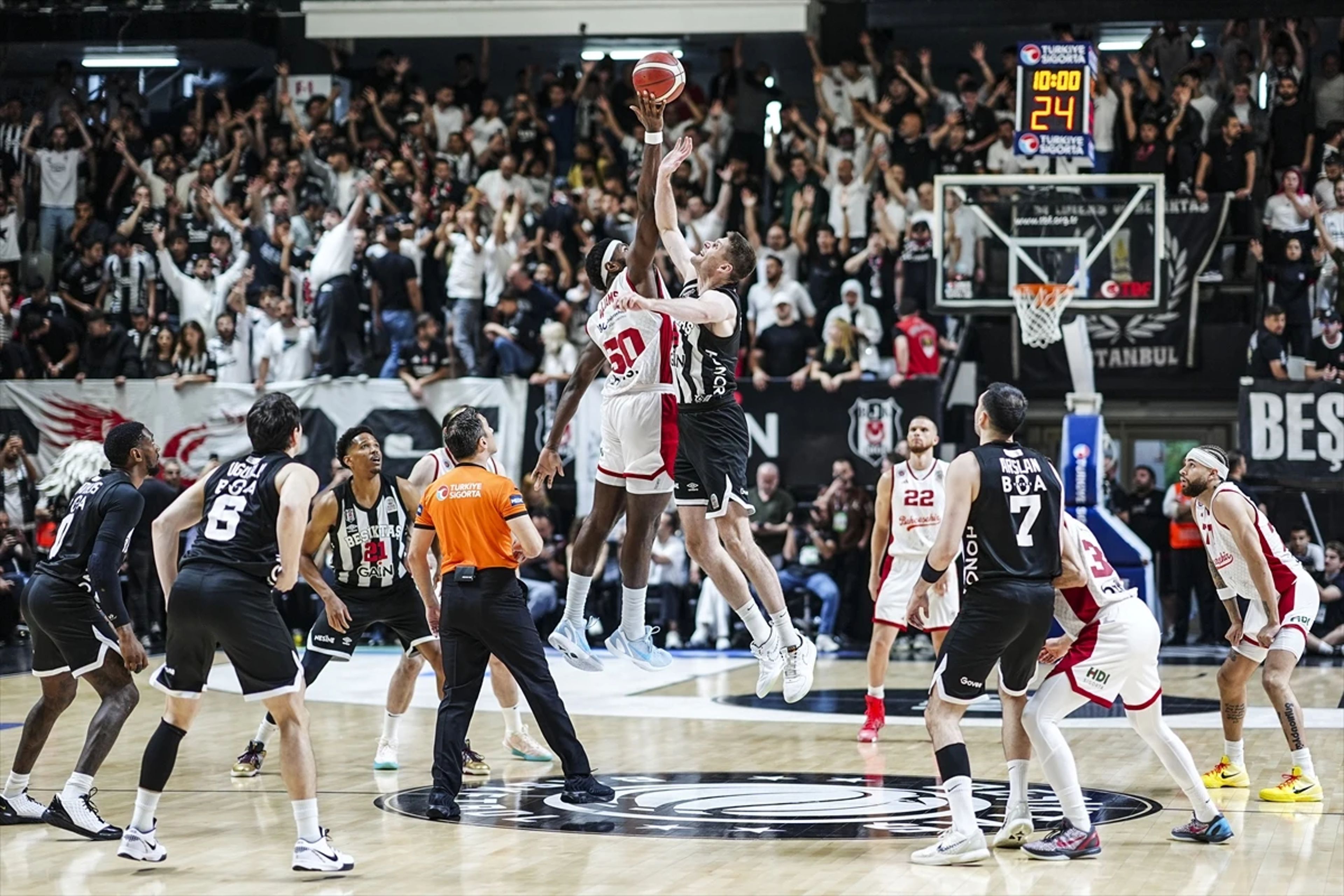 Beşiktaş yarı final son maçında güldü, finalde Fenerbahçe'nin rakibi oldu: İşte final fikstürü - 1. fotoğraf