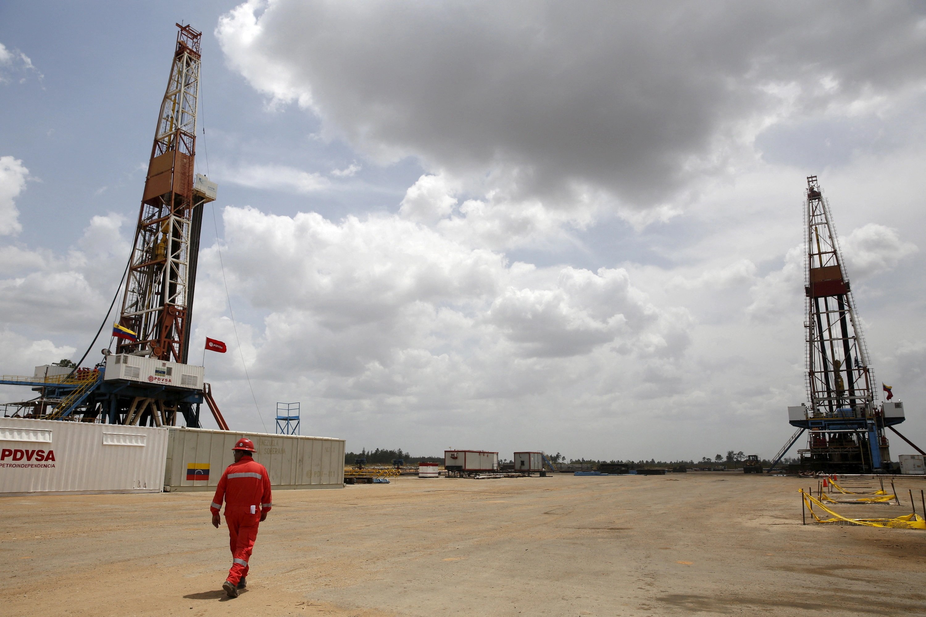 Poland Lost $230 Million Trying to Buy Venezuelan Oil