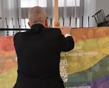 Polonyalı milletvekili LGBT temalı sergideki tabloları kaldırdı