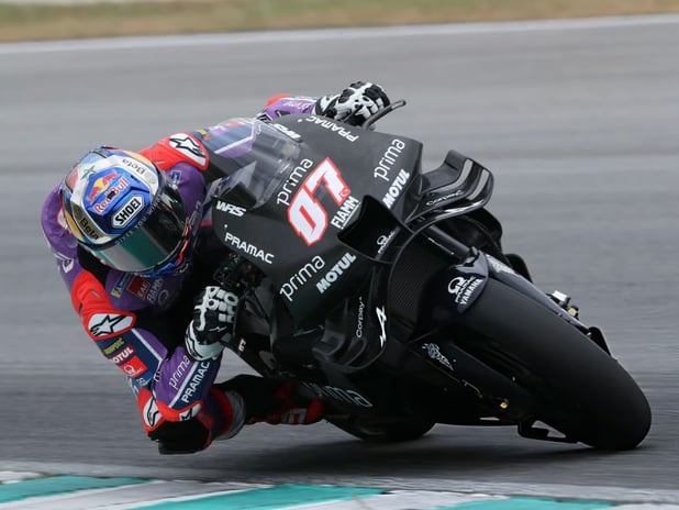 MotoGP Sepang Shakedown testlerinde ilk gün: Toprak Razgatlıoğlu Yamaha YZR-M1 ile piste çıktı