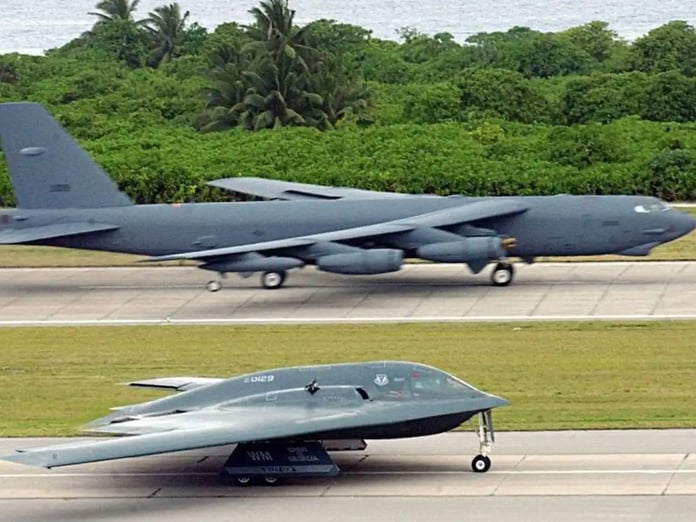 ABD'nin Hint Okyanusu’ndaki bombardıman uçağı sayısı 10'a çıktı