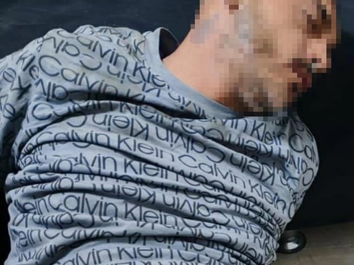İhbara giden polisi bıçakladı, vurularak yakalandı