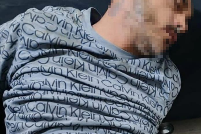 İhbara giden polisi bıçakladı, vurularak yakalandı