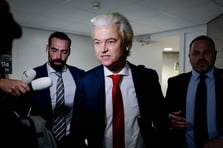 Hollanda seçimleri öncesi İsrail etkisindeki aşırı sağ liderliğini koruyor