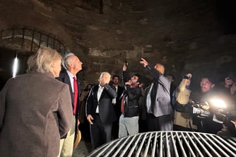 Tolstoy'un yeğeni, dedesinin tutulduğu zindanı ziyaret etti