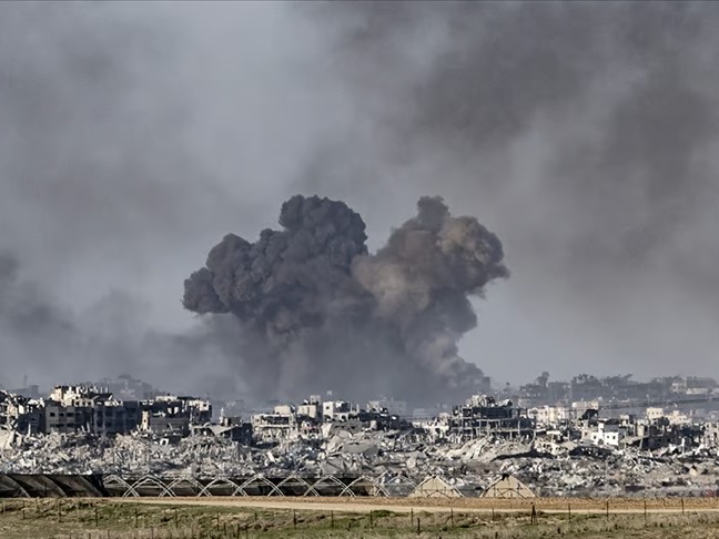 350'den fazla sanatçıdan çağrı: Soykırıma sessiz kalmayın