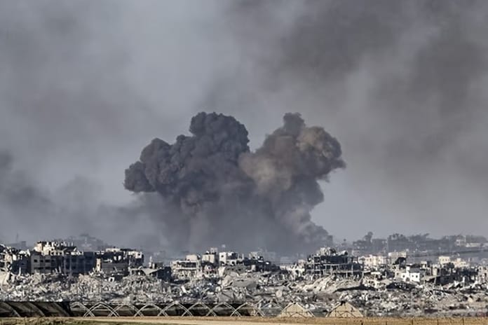 350'den fazla sanatçıdan çağrı: Soykırıma sessiz kalmayın