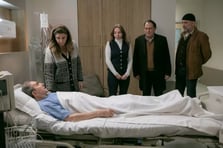 Arka Sokaklar son bölüm full izle | Kanal D ile Arka Sokaklar 736. bölüm izle | Rıza Baba uyanacak mı?