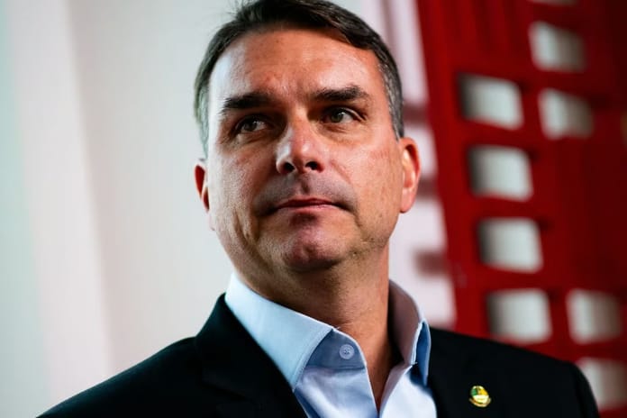 Bolsonaro'nun oğlu Flavio 2026 Brezilya başkanlığına aday olacağını açıkladı