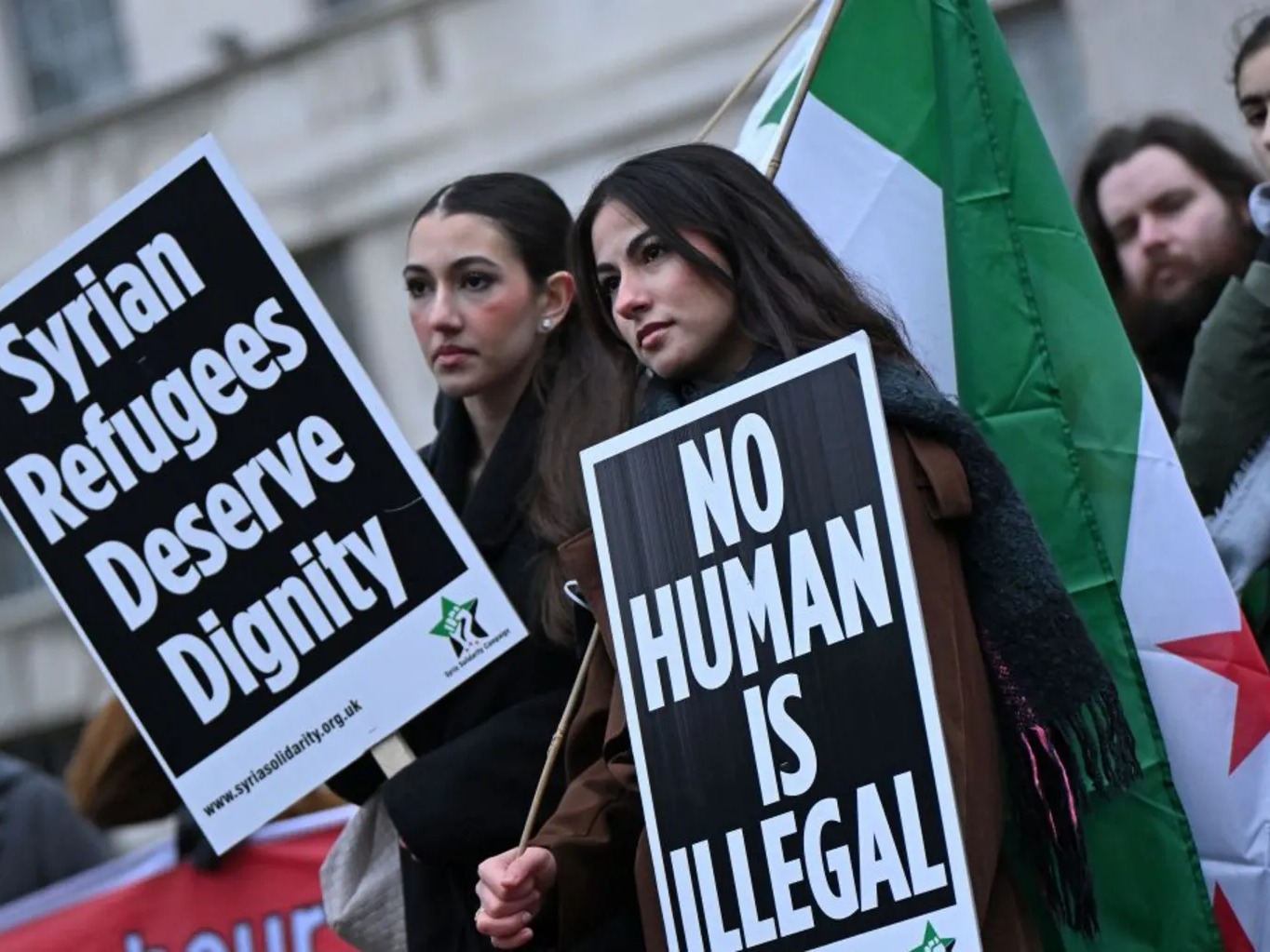 UK Resumes Syrian Asylum Processing After Months-Long Pause