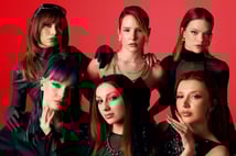 Manifest'e "hayasızca hareketlerde bulunma" suçundan hapis cezası 