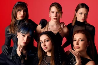 Manifest üyelerine hapis cezası