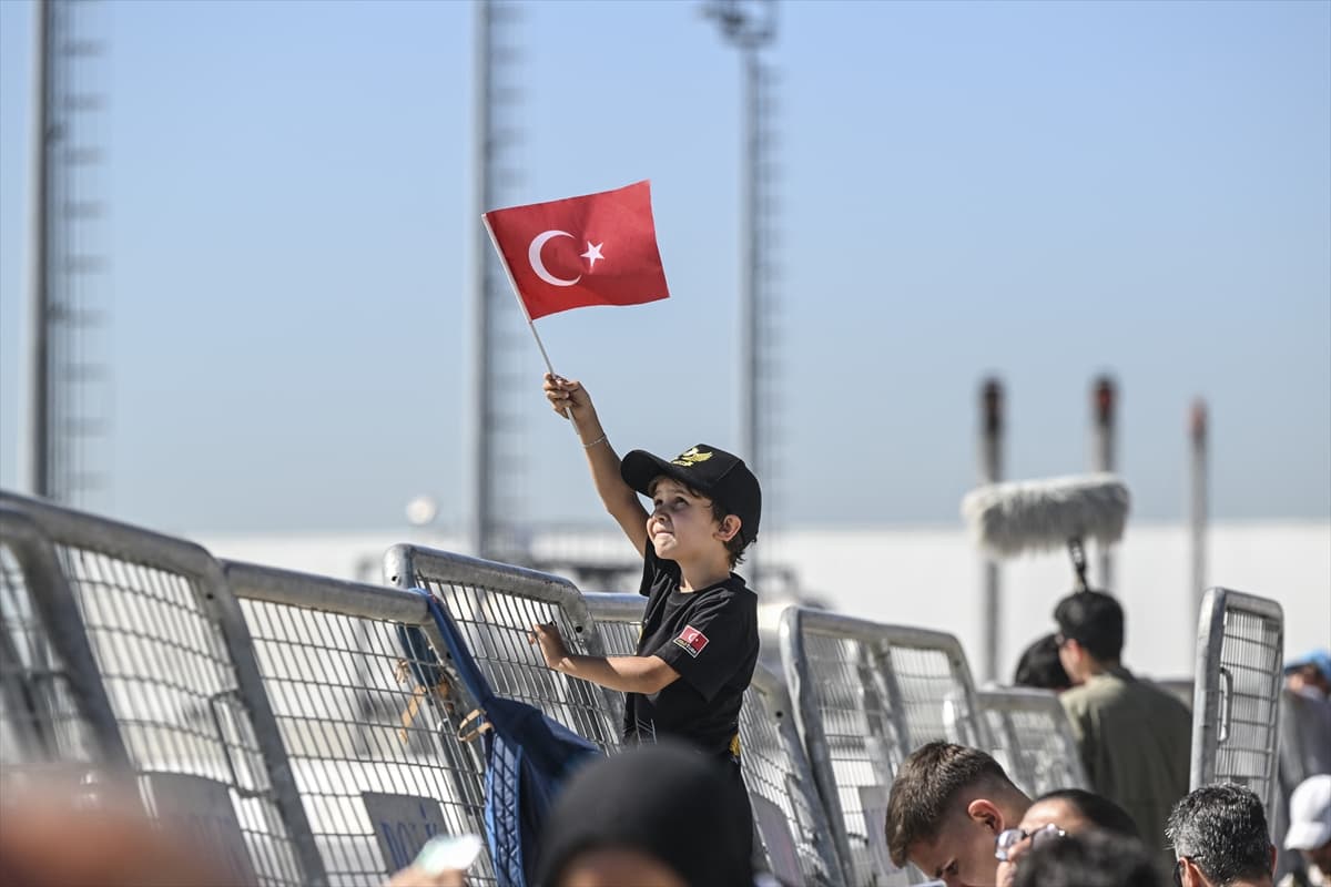 TEKNOFEST İstanbul kapılarını açtı: Vatandaşlardan yoğun ilgi