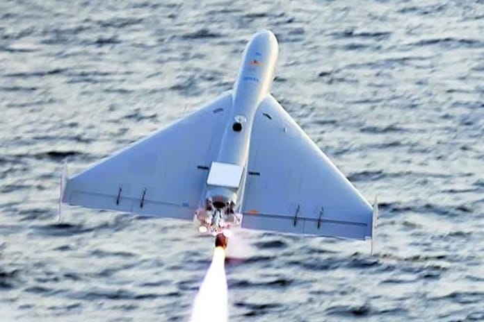 ABD Donanması’ndan denizden kamikaze drone atışı