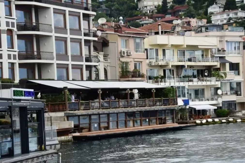 Bebek Otel'de yıkım başlatıldı