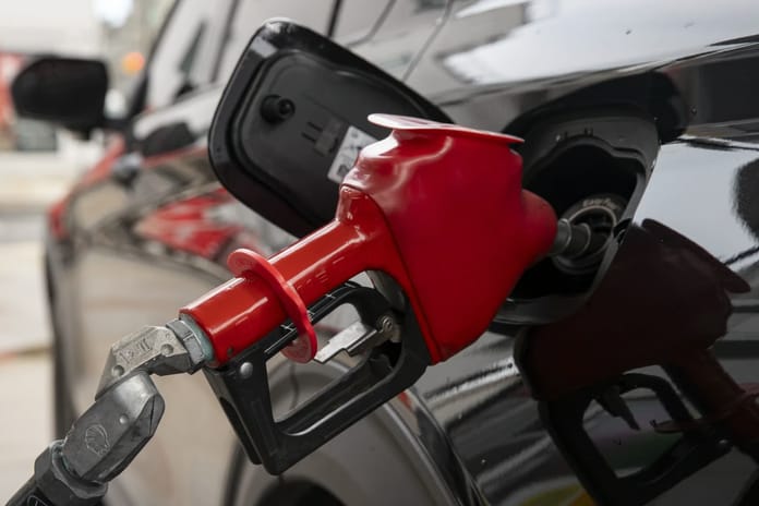 Akaryakıtta 'Eşel Mobil' sistemi yeniden devrede: Vatandaşa yansıyan yüzde 25 olacak