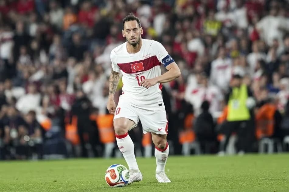 Hakan Çalhanoğlu'nun kariyer ve gelecek planları