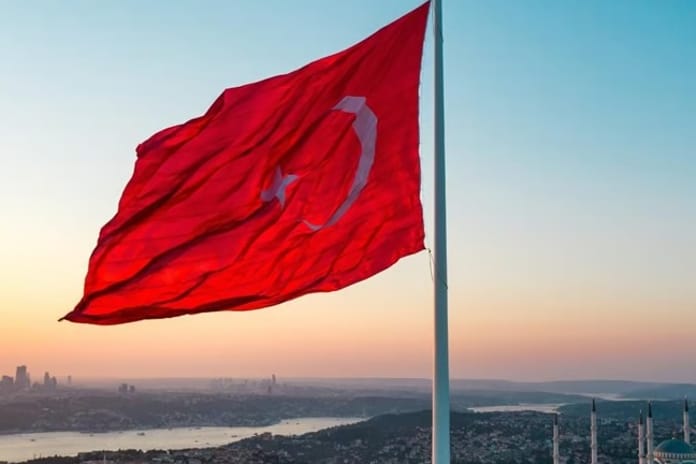 Yılın 8 ayında Türkiye'ye 10,6 milyar dolarlık uluslararası doğrudan yatırım geldi
