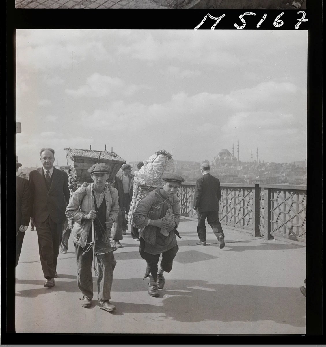 İstanbul'un hiç görmediğiniz fotoğrafları ortaya çıktı | Ünlü fotoğrafçının 79 yıllık arşivi tarihe ışık tutuyor