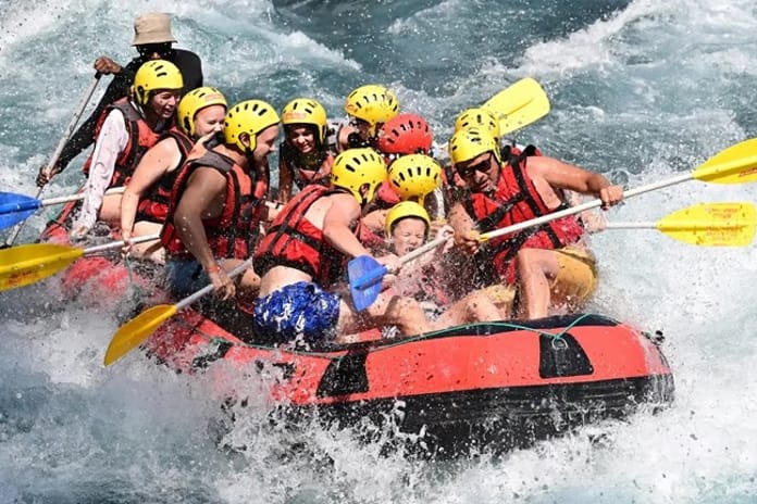 Antalya'nın Beşkonak Mahallesi'nde rafting geçim kaynağı oldu