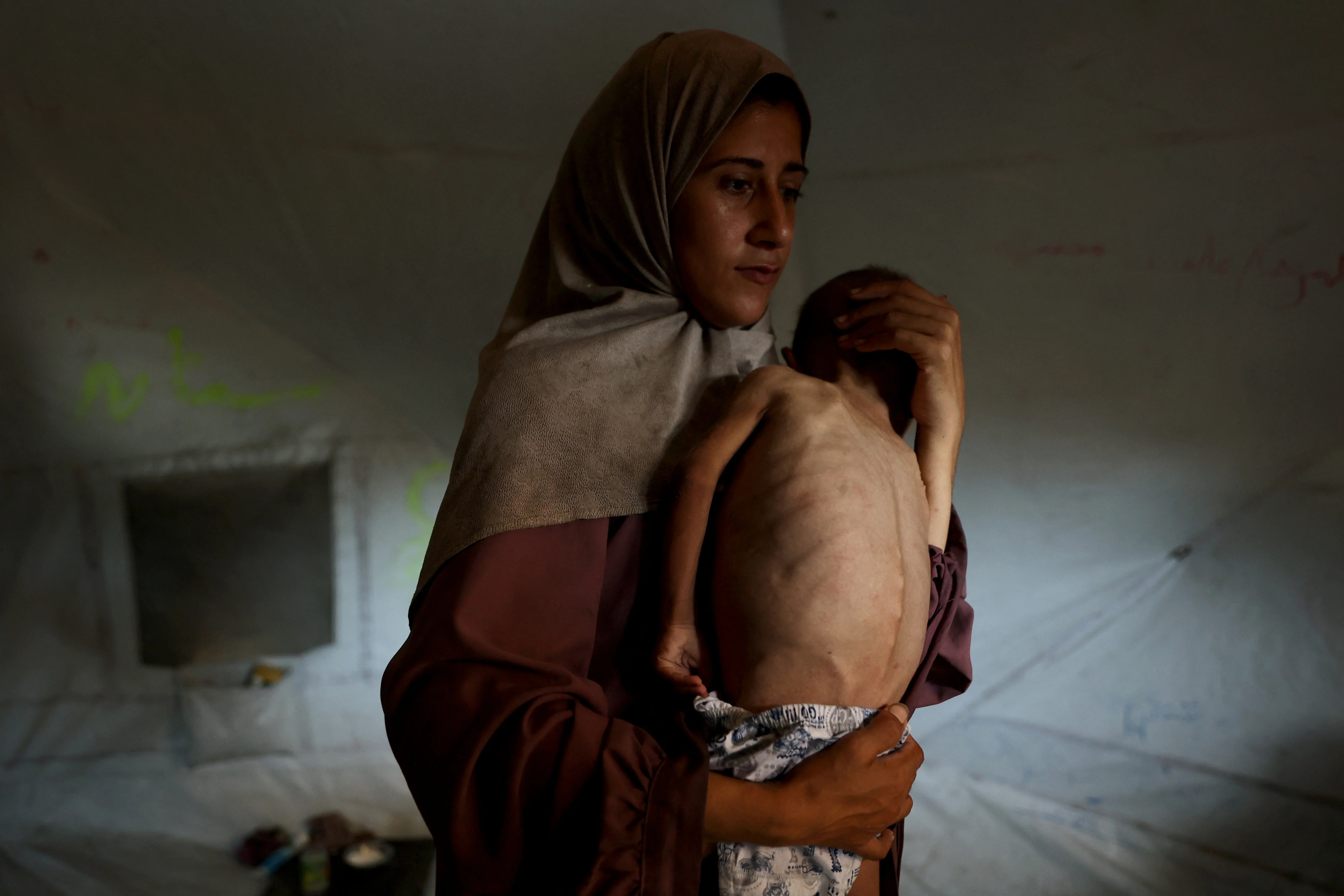 Aid Reaching Strip ‘Not Enough for 1% of Population