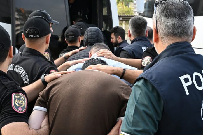 Mersin’de 7,6 milyar TL'lik yasa dışı bahis şebekesine operasyon 