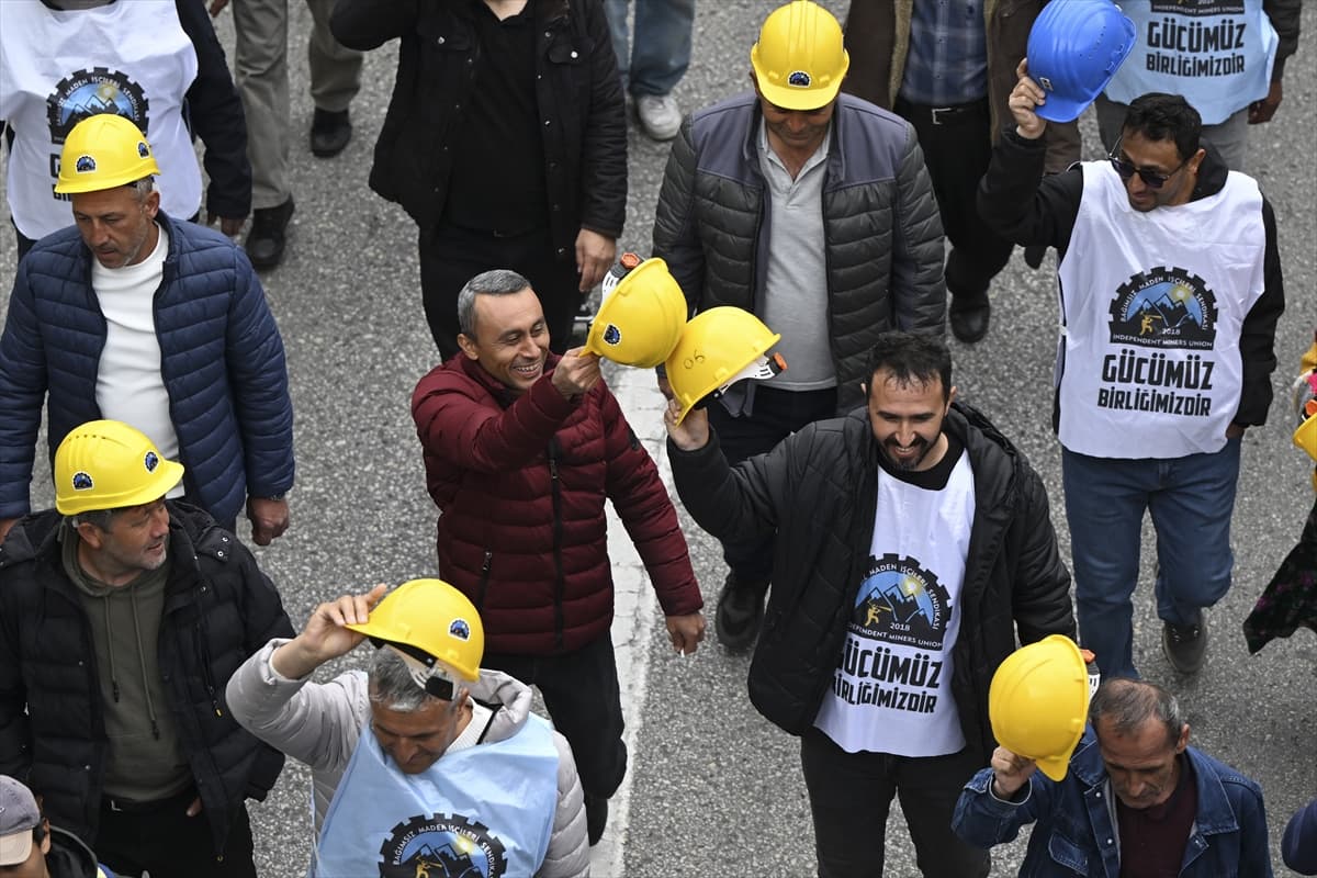 Başkentte 1 Mayıs böyle kutlandı! Doruk Madencilik işçileri de meydandaydı