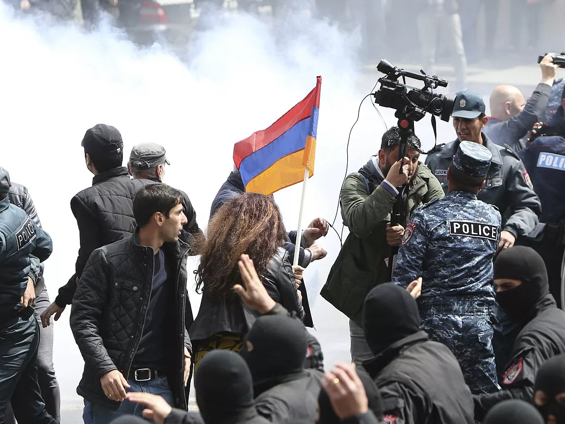 Armenian Police Detain Opposition Figures in Terrorism Probe