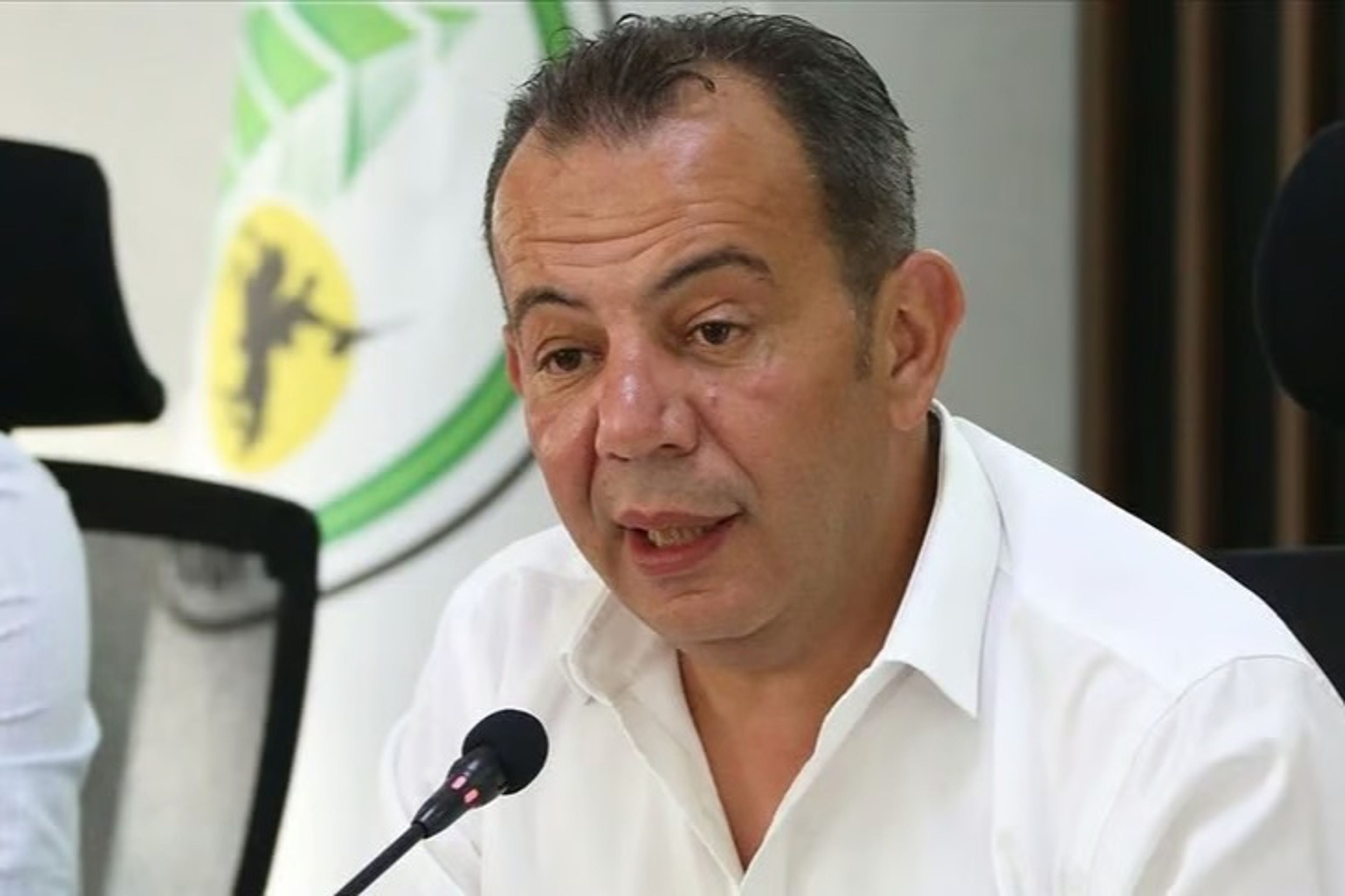 Tanju Özcan hakkında "cinsel saldırı" suçundan da tutuklama kararı verildi