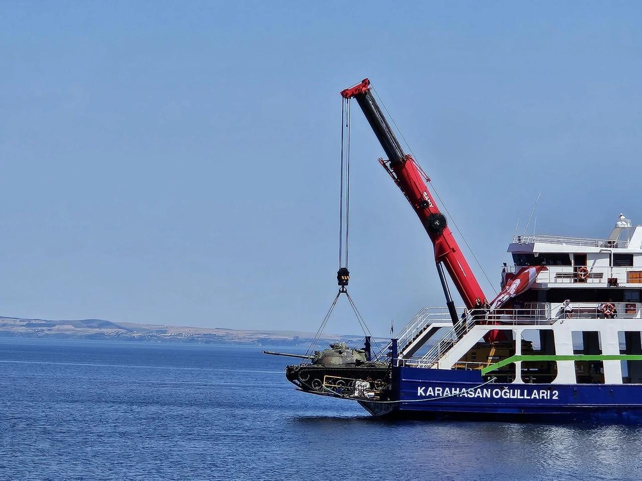 Saros Körfezi'ne tank batırıldı
